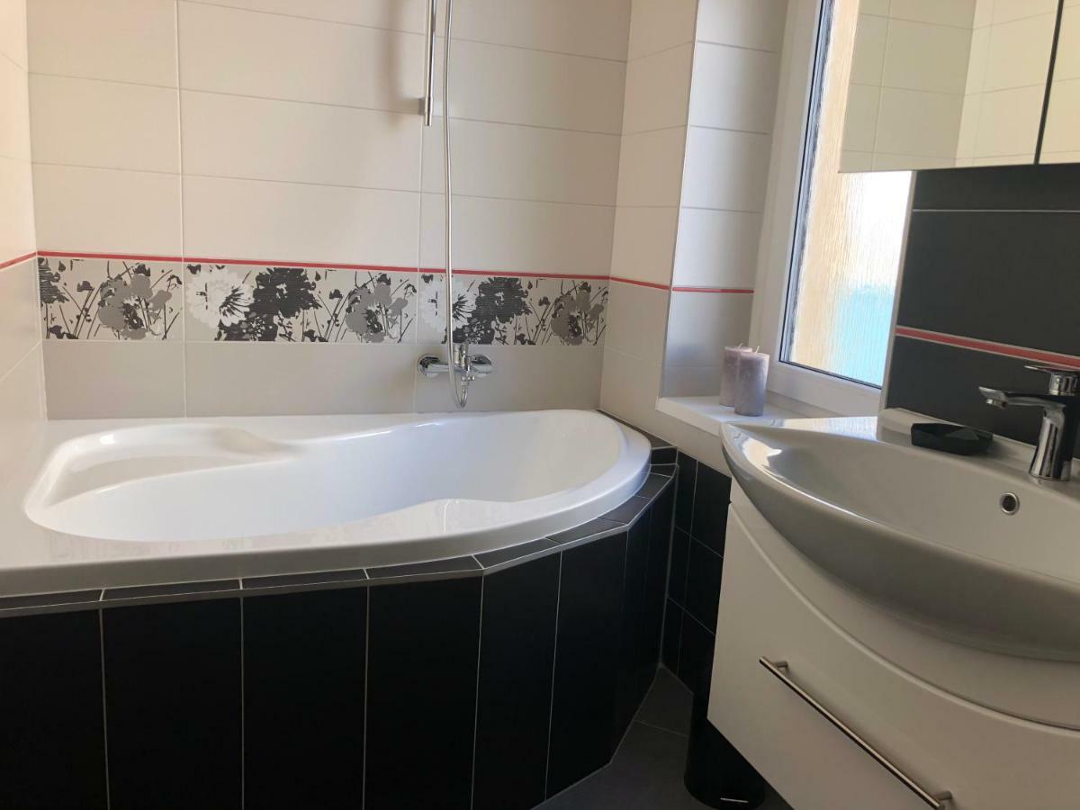 Lili Apartman Leilighet Mariánské Lázně Eksteriør bilde